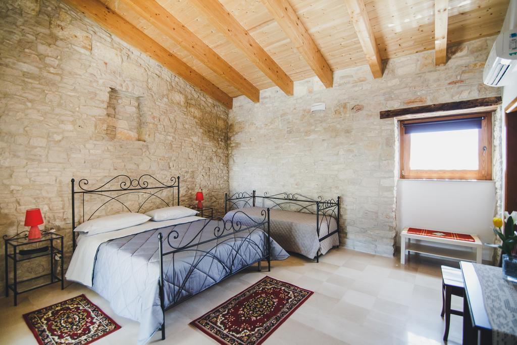 Villa Ai Pilieri Di Bagnoli Castel Del Monte  Exterior foto